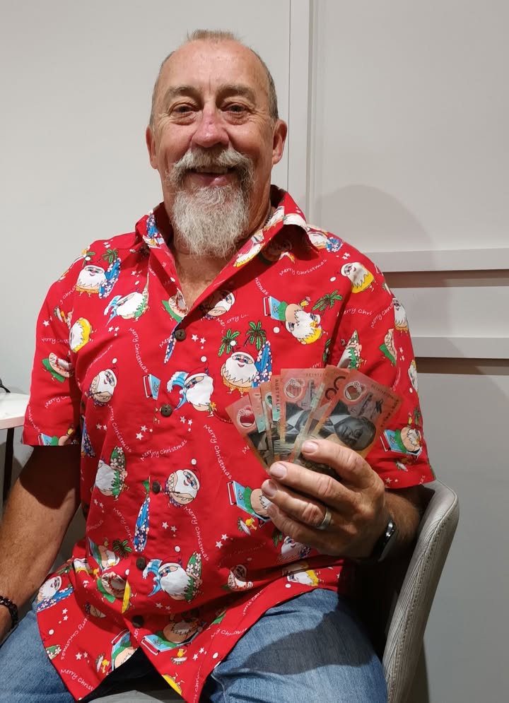 Featured image for “Lyndsay Wins Members Draw at Karuah RSL”