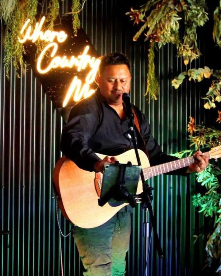 Featured image for “Live Music at Karuah RSL: Chris Wilcox Duo on Friday 3rd July”